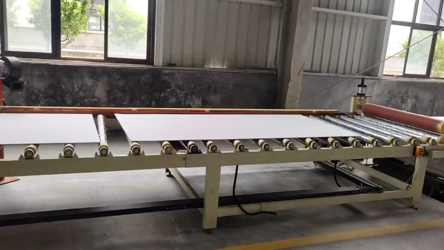 PVC Gypsum Tiles Production Equipment PVC Gypsum Tiles Production Equipment